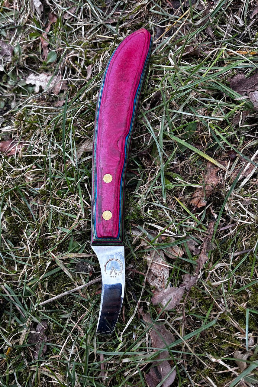 GoBarhuf Hufmesser Loop mit ergonomischem Holzgriff für präzise Strahl- und Sohlenpflege.